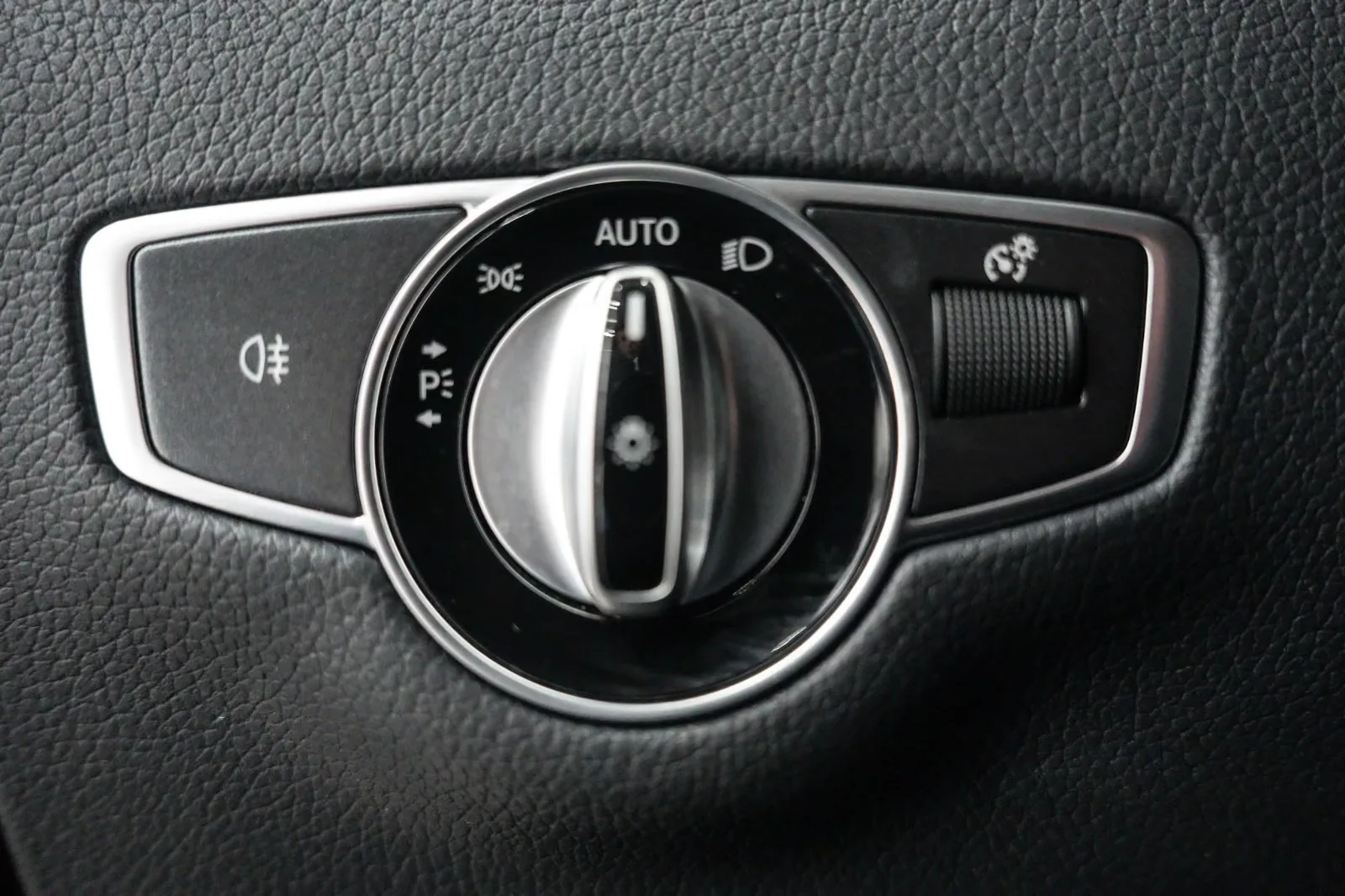 2022 Mercedes-Benz CLS 220 d Avantgarde, 24/28
