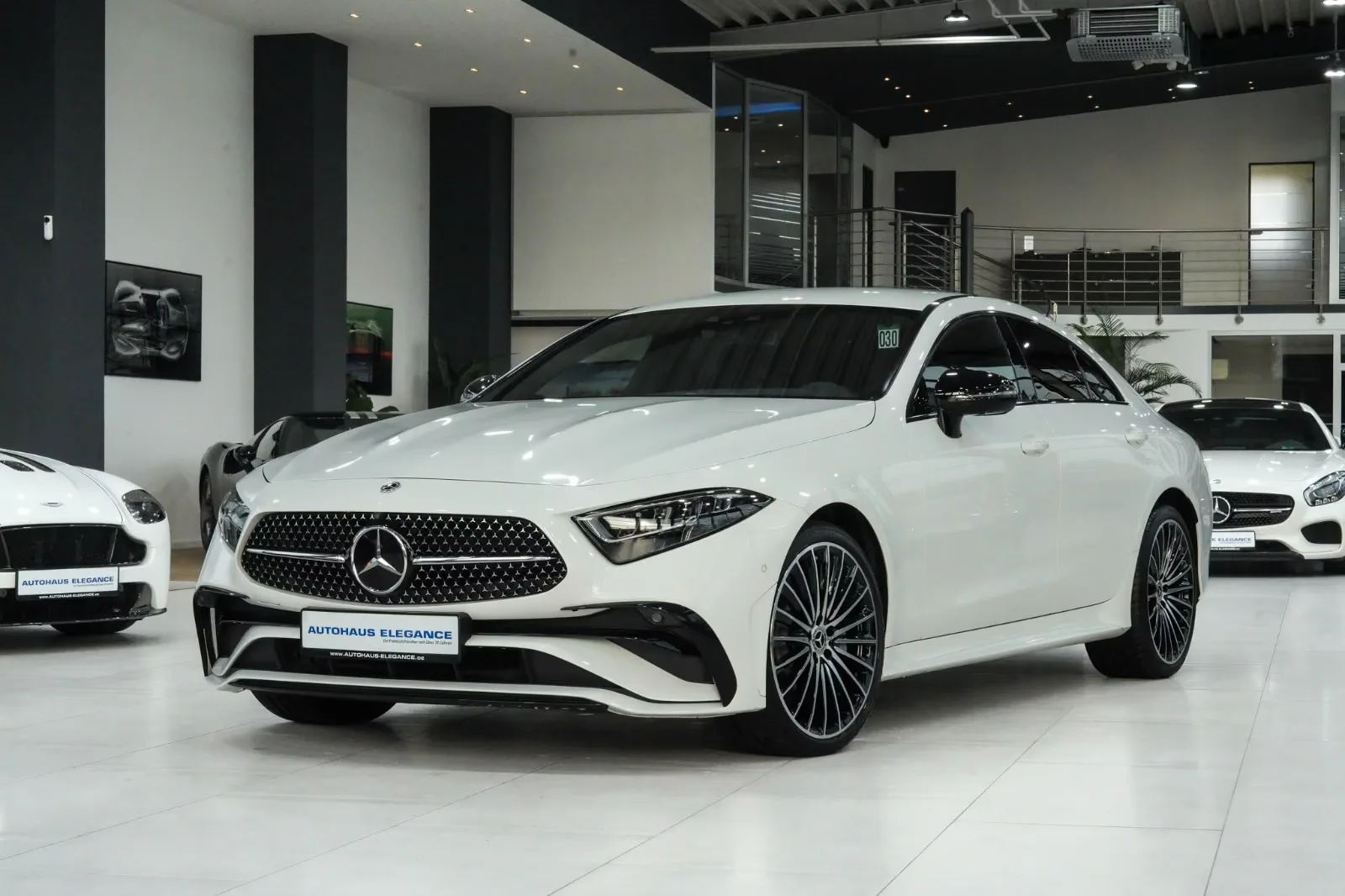 2022 Mercedes-Benz CLS 450 4MATIC, AMG Line angeboten von einem Fachhändler in Köln, Deutschland, Hauptfoto