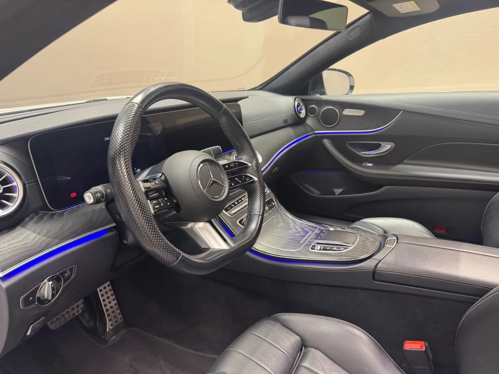 2022 Mercedes-Benz E 300 Coupé, AMG Line, 9/19