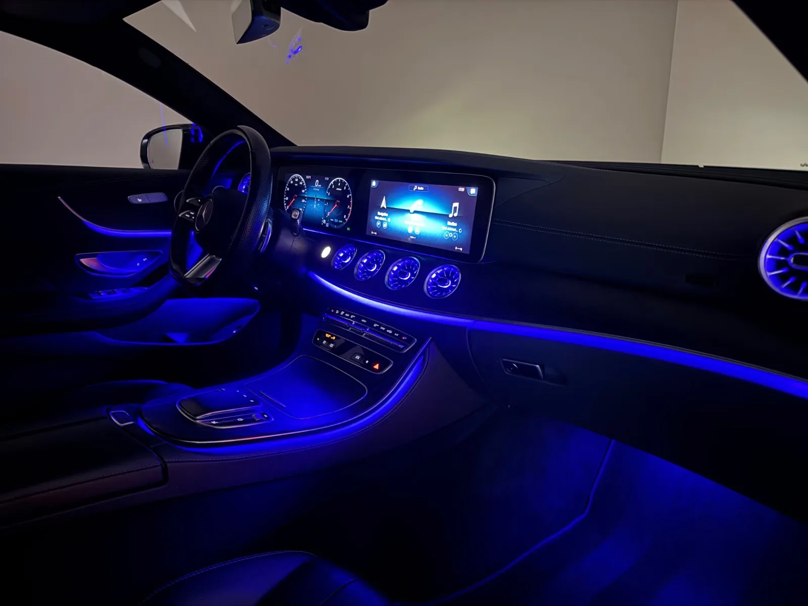 2022 Mercedes-Benz E 300 Coupé, AMG Line, 19/19