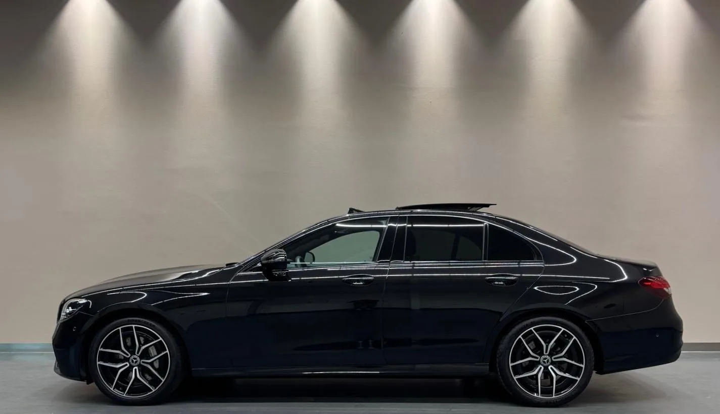 2022 Mercedes-Benz E 300 AMG Line, Night package, 3/20