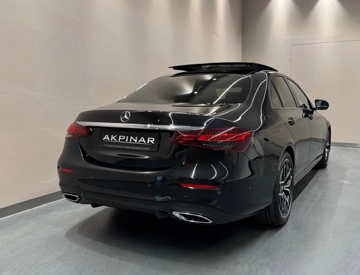 2022 Mercedes-Benz E 300 AMG Line, Night package, 4/20