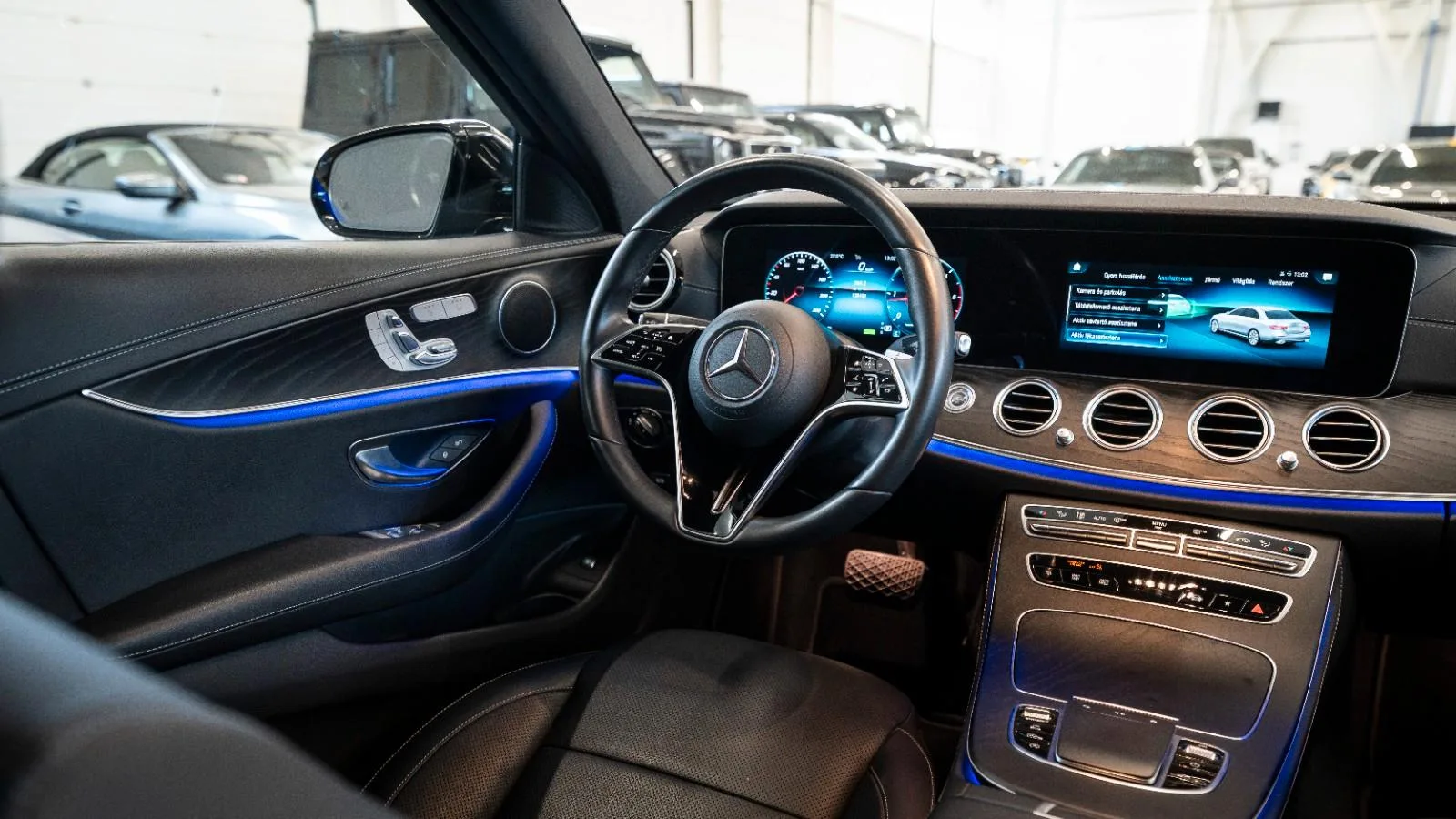 2022 Mercedes-Benz E 300 d 4MATIC, AMG Line, 8/13