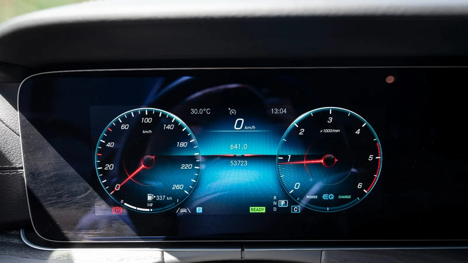 2022 Mercedes-Benz E 300 d 4MATIC, AMG Line, 10/13