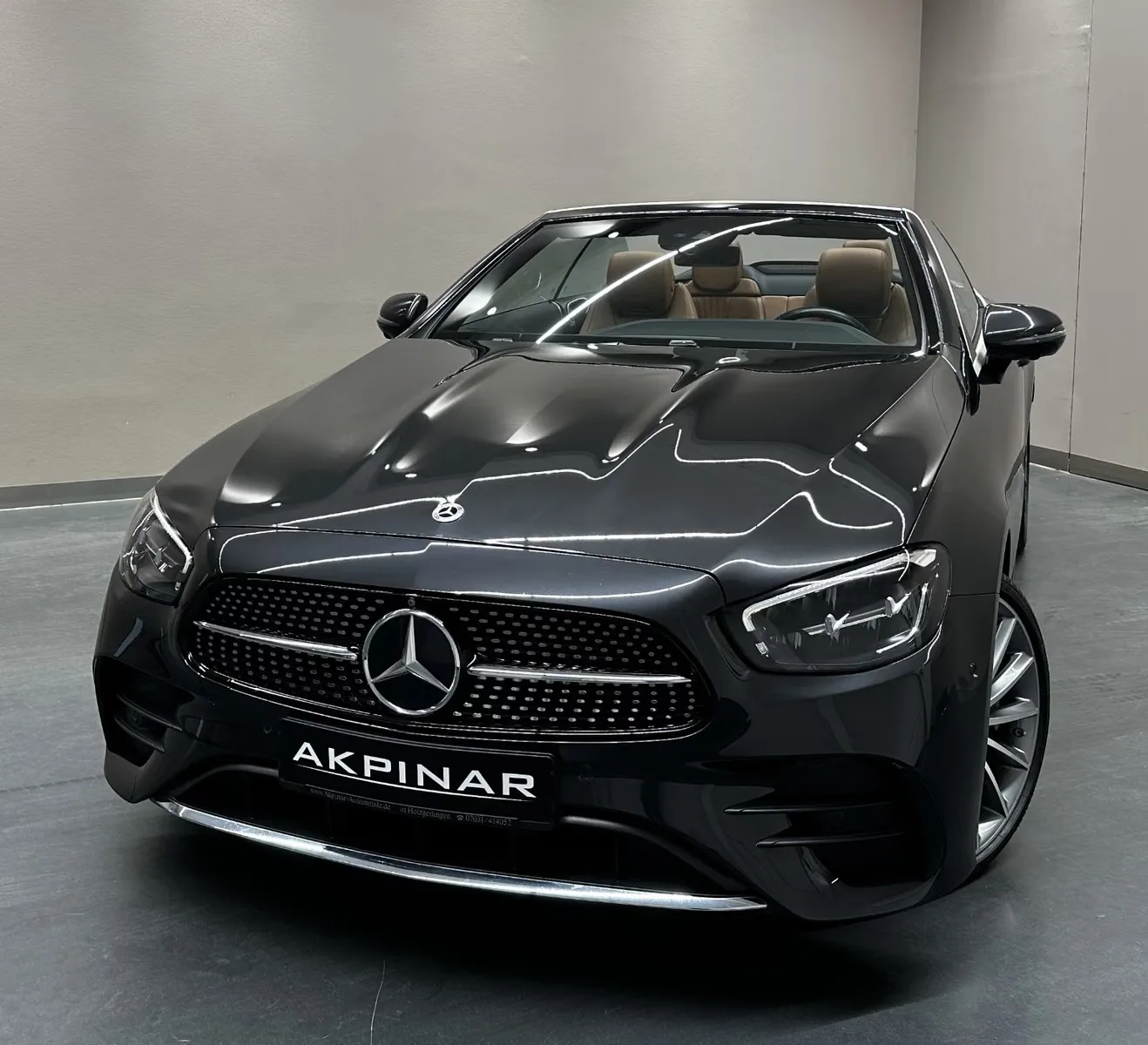 2022 Mercedes-Benz E 450 4MATIC, Cabriolet, AMG Line, 2/26