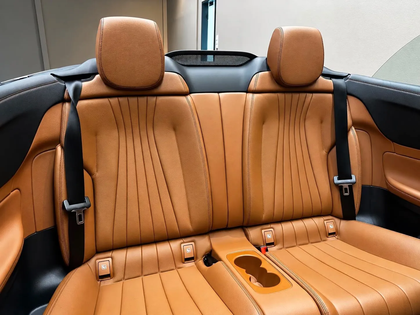 2022 Mercedes-Benz E 450 4MATIC, Cabriolet, AMG Line, 19/26
