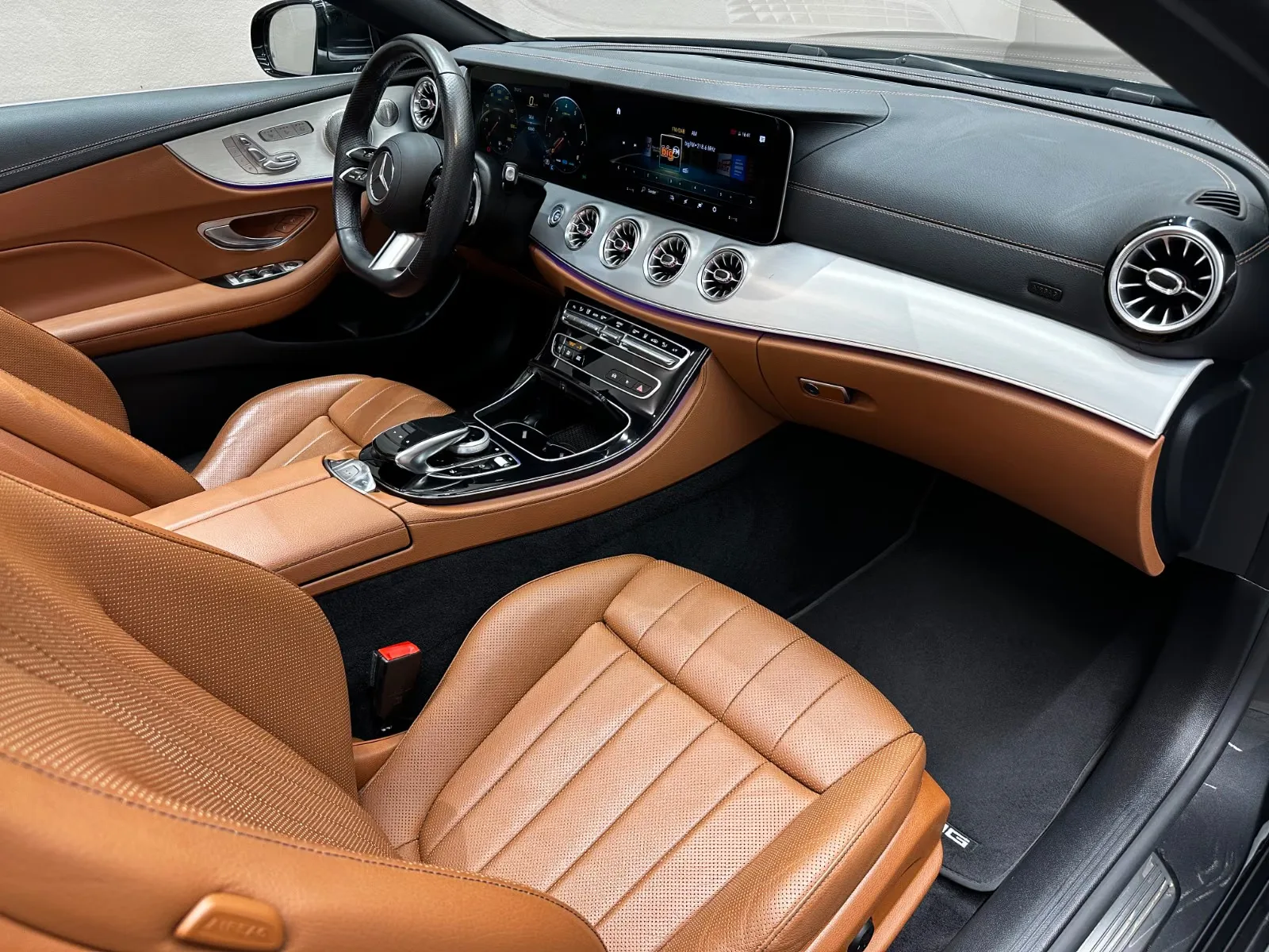 2022 Mercedes-Benz E 450 4MATIC, Cabriolet, AMG Line, 21/26