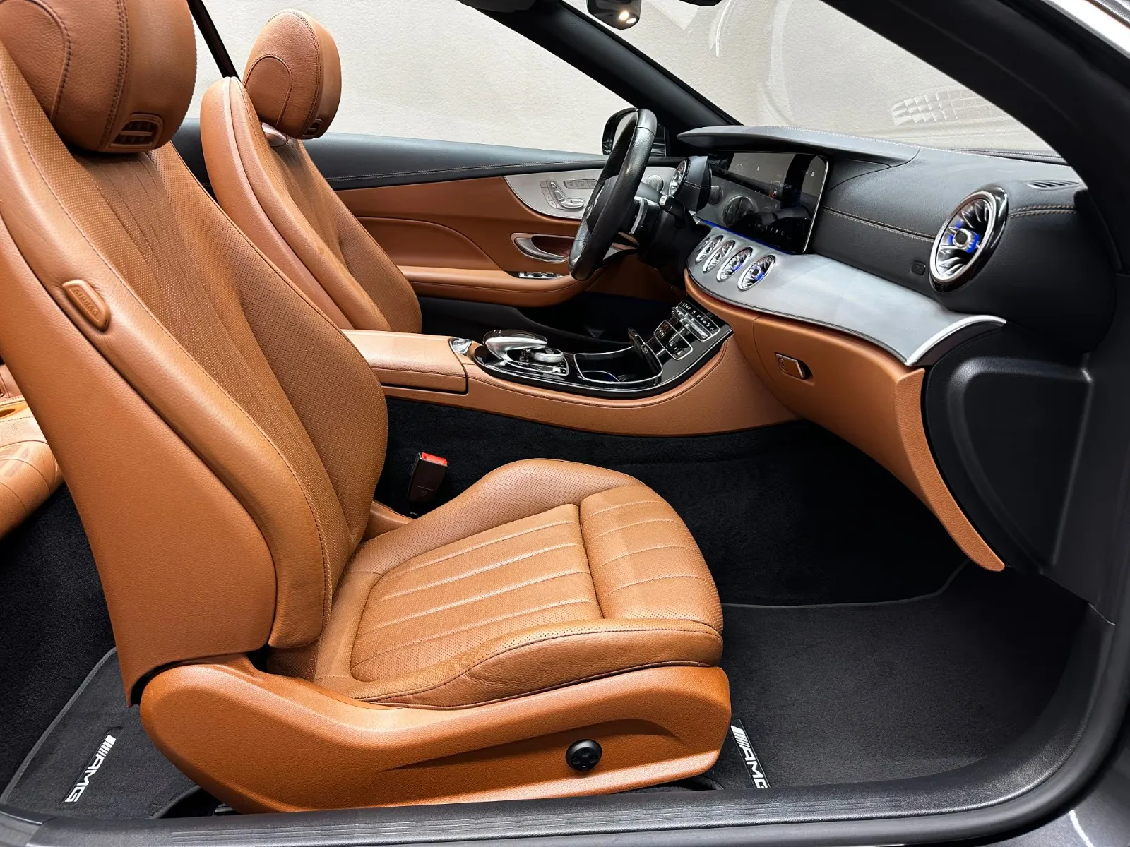 2022 Mercedes-Benz E 450 4MATIC, Cabriolet, AMG Line, 23/26