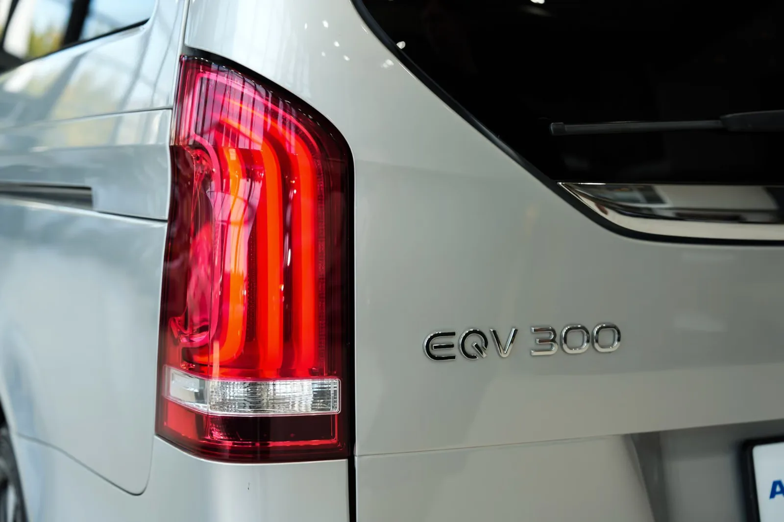 2022 Mercedes-Benz EQV 300 Long, 8/28