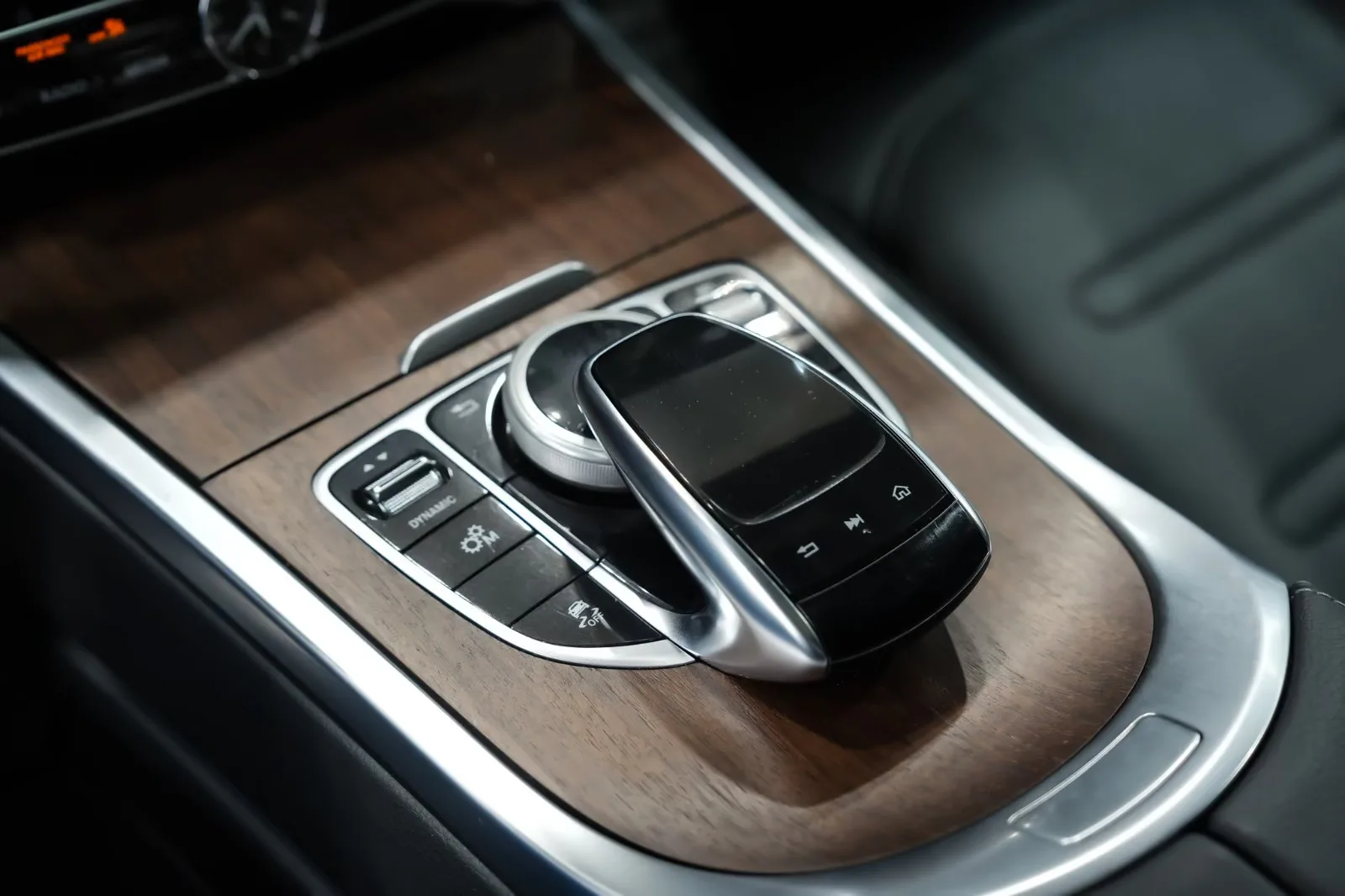 2022 Mercedes-Benz G 350 d Exclusive, 13/17