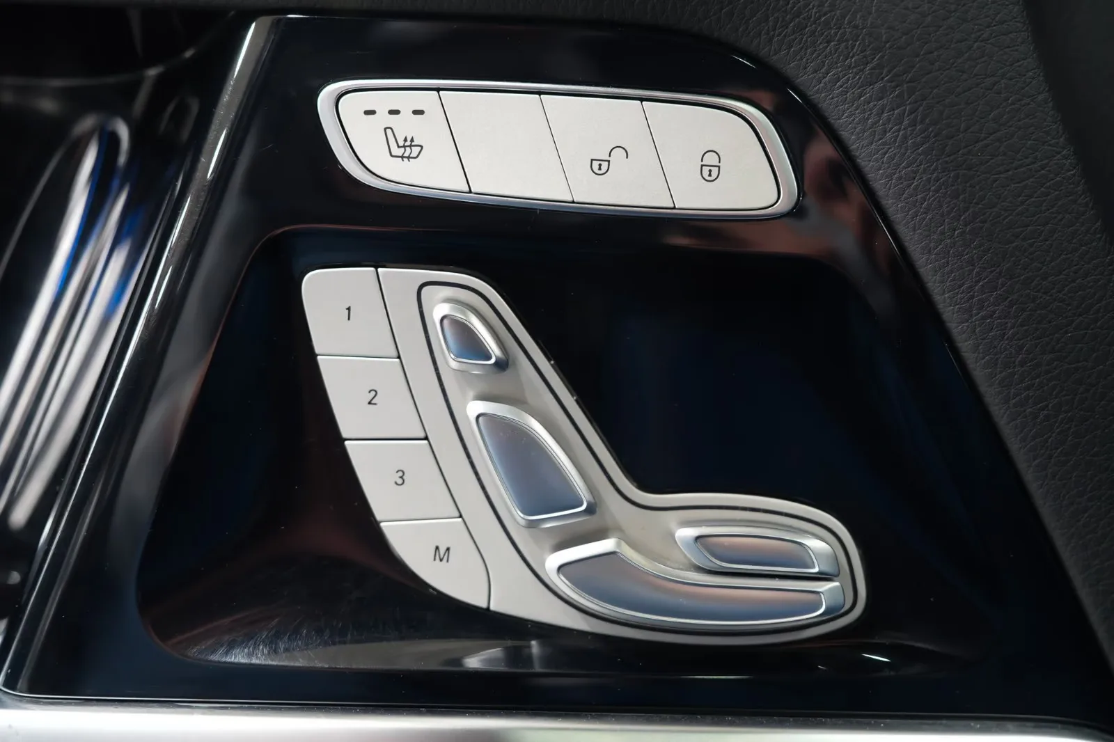 2022 Mercedes-Benz G 350 d Exclusive, 14/17