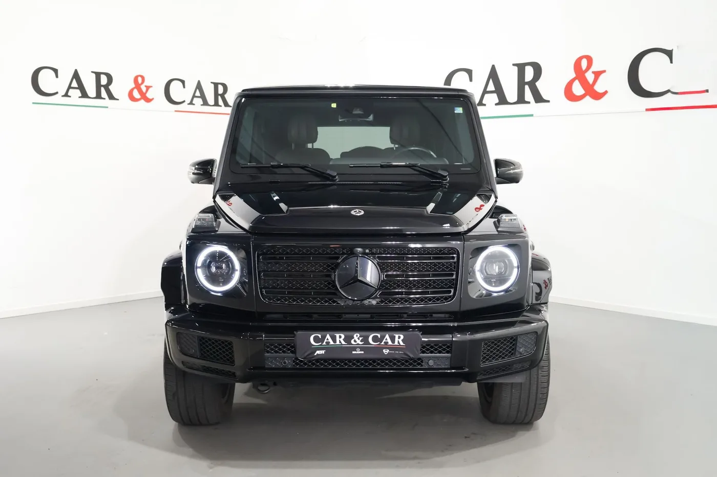 2022 Mercedes-Benz G 400 d AMG Line offered by a supercar dealer in Zibido San Giacomo, Italy, photo 3 of 24