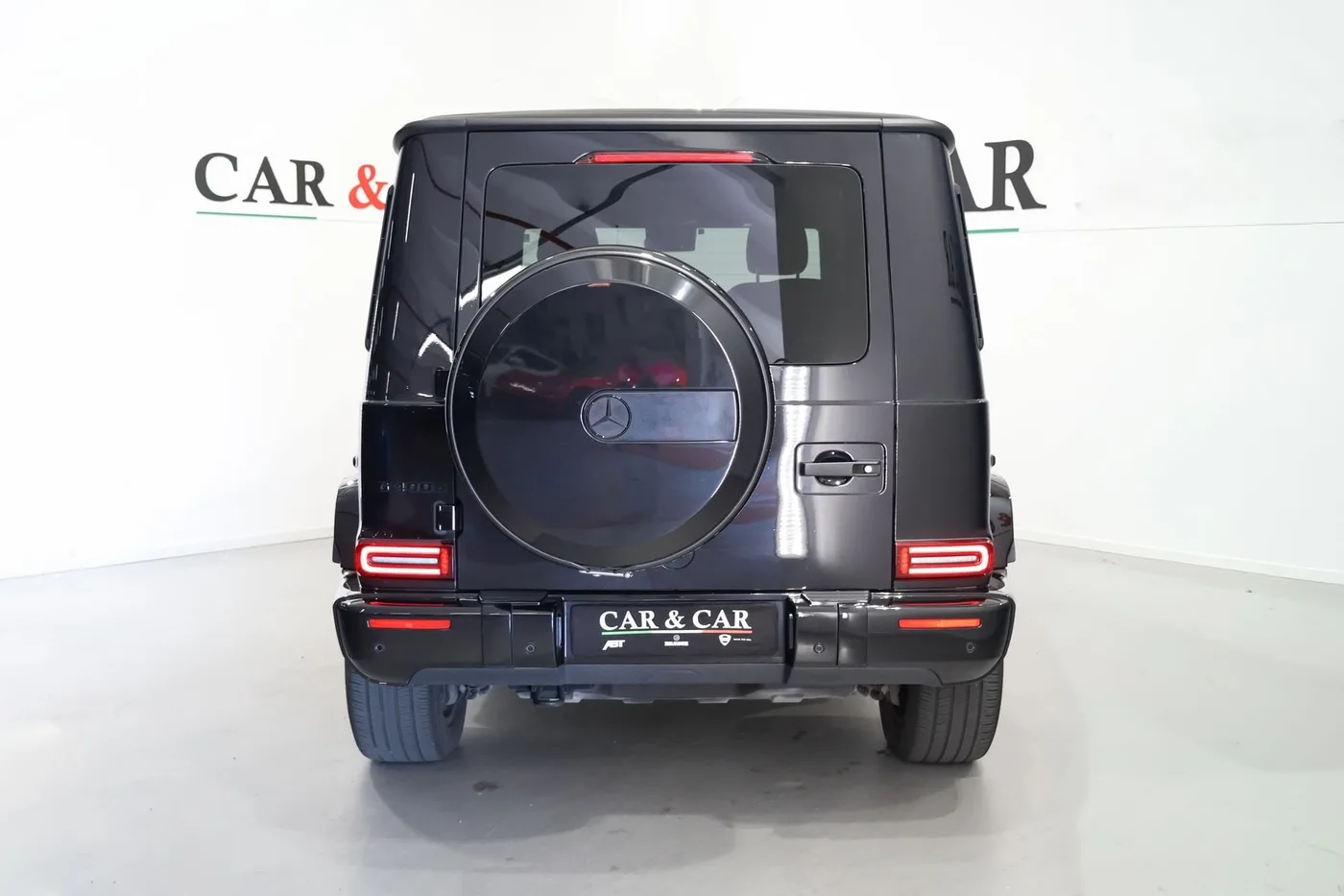 2022 Mercedes-Benz G 400 d AMG Line offered by a supercar dealer in Zibido San Giacomo, Italy, photo 4 of 24