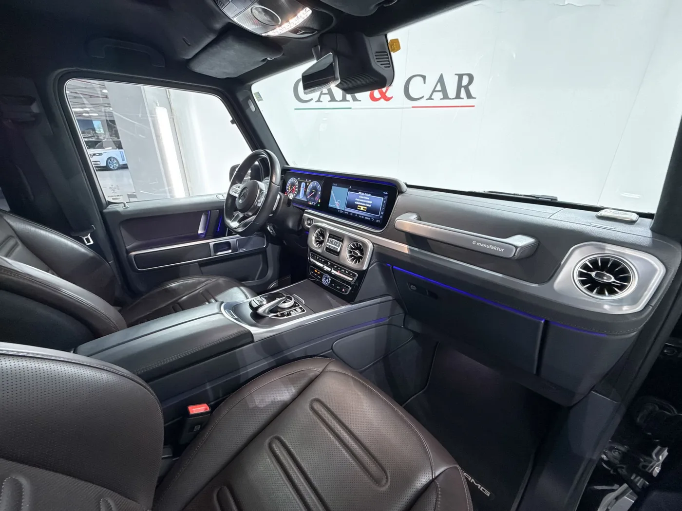 2022 Mercedes-Benz G 400 d AMG Line offered by a supercar dealer in Zibido San Giacomo, Italy, photo 17 of 24