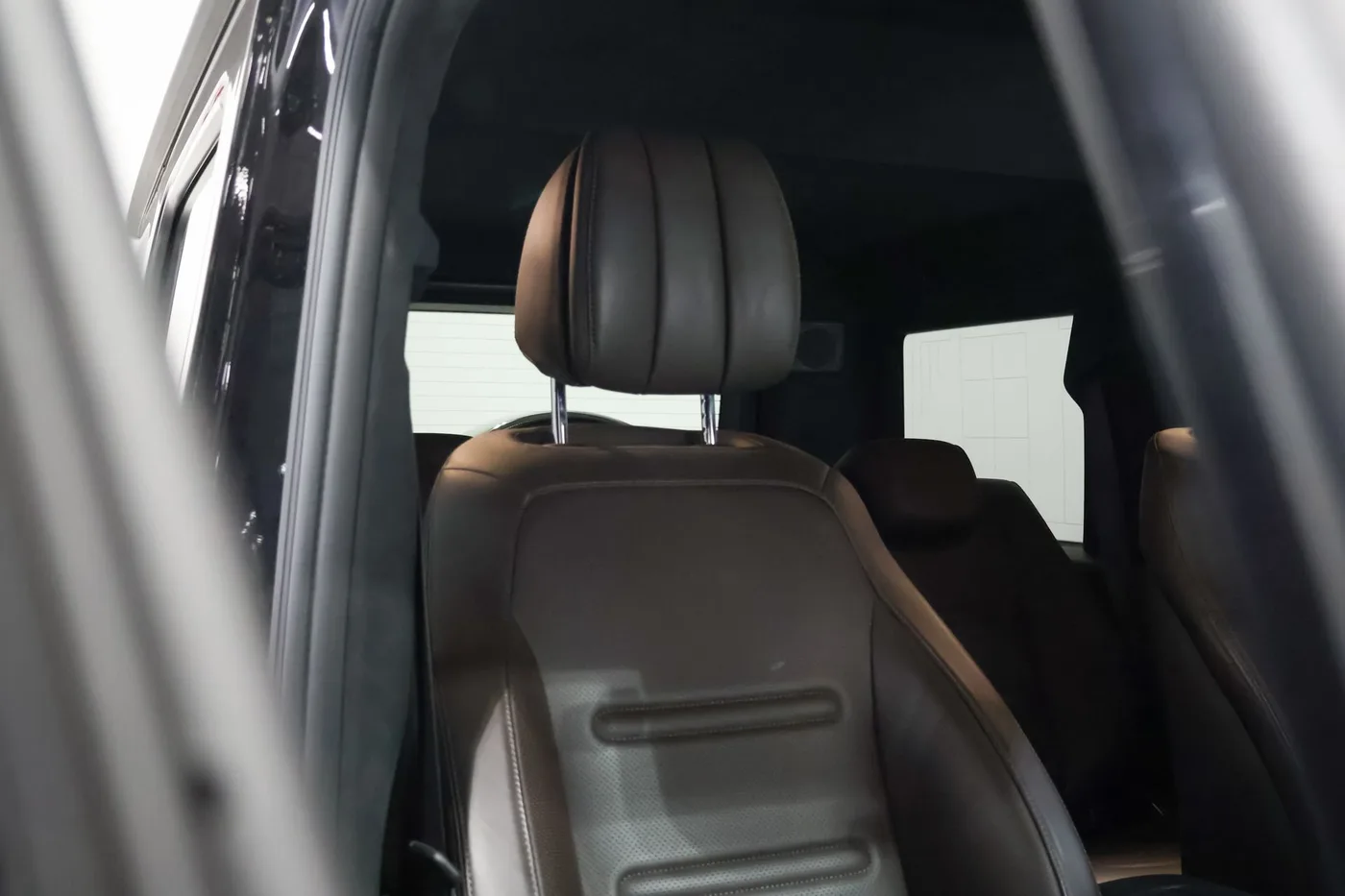 2022 Mercedes-Benz G 400 d AMG Line offered by a supercar dealer in Zibido San Giacomo, Italy, photo 21 of 24