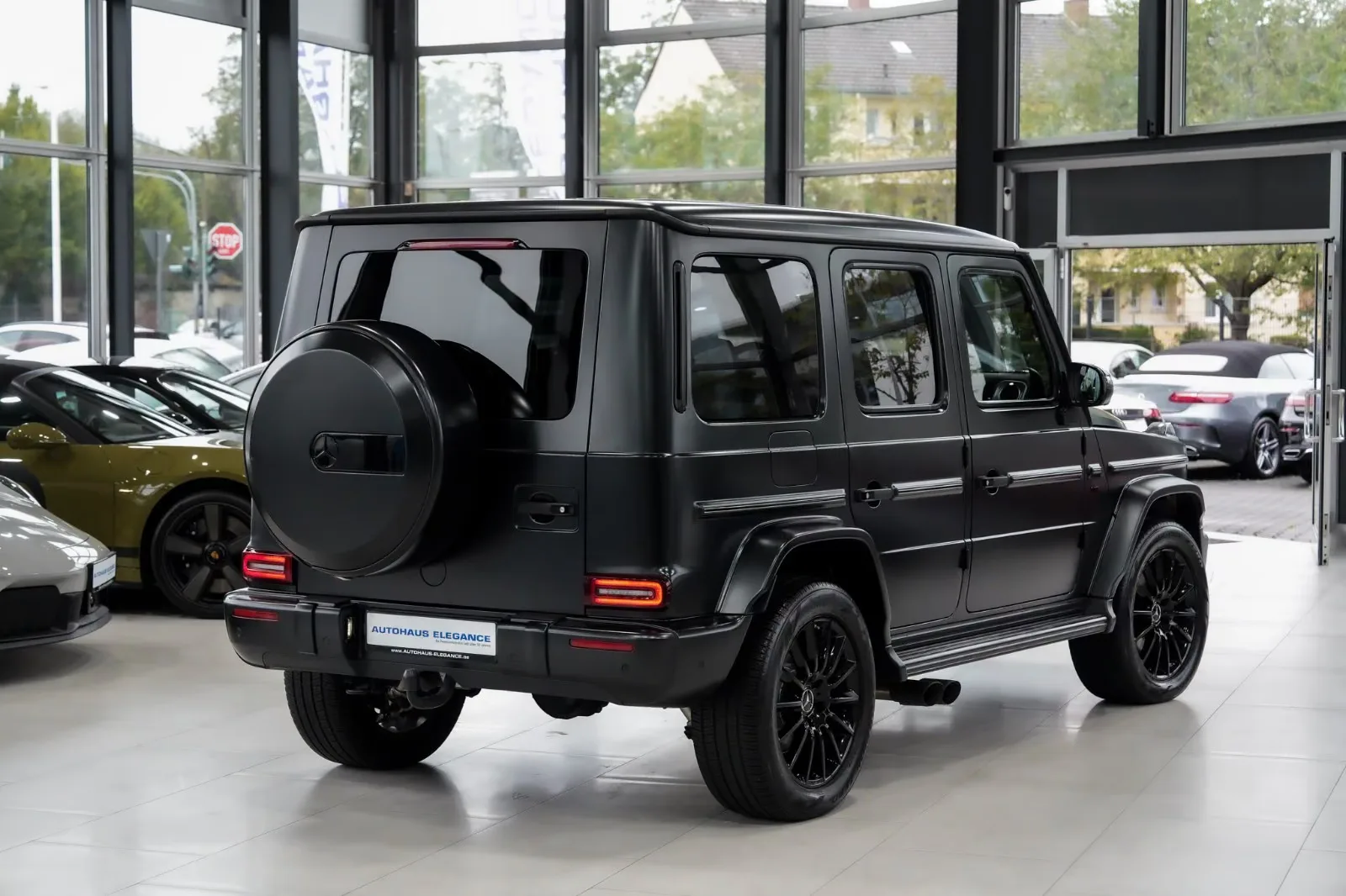 2022 Mercedes-Benz G 500 AMG Line, 2/30