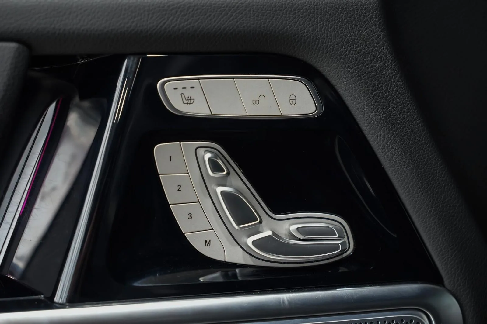 2022 Mercedes-Benz G 500 AMG Line, 16/30
