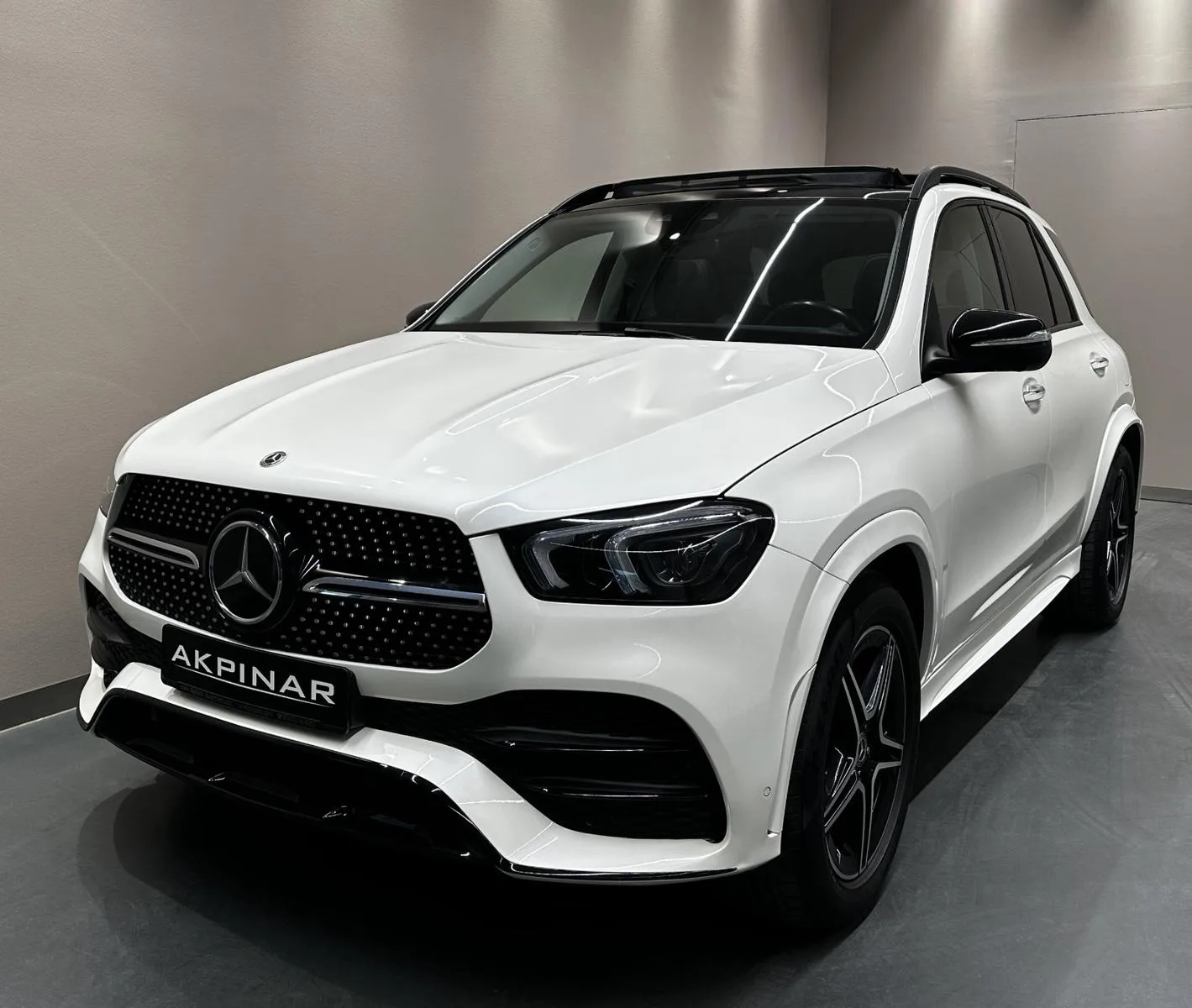 2022 Mercedes-Benz GLE 350 de 4MATIC, AMG Line, Night package angeboten von einem Fachhändler in Holzgerlingen, Deutschland, Hauptfoto