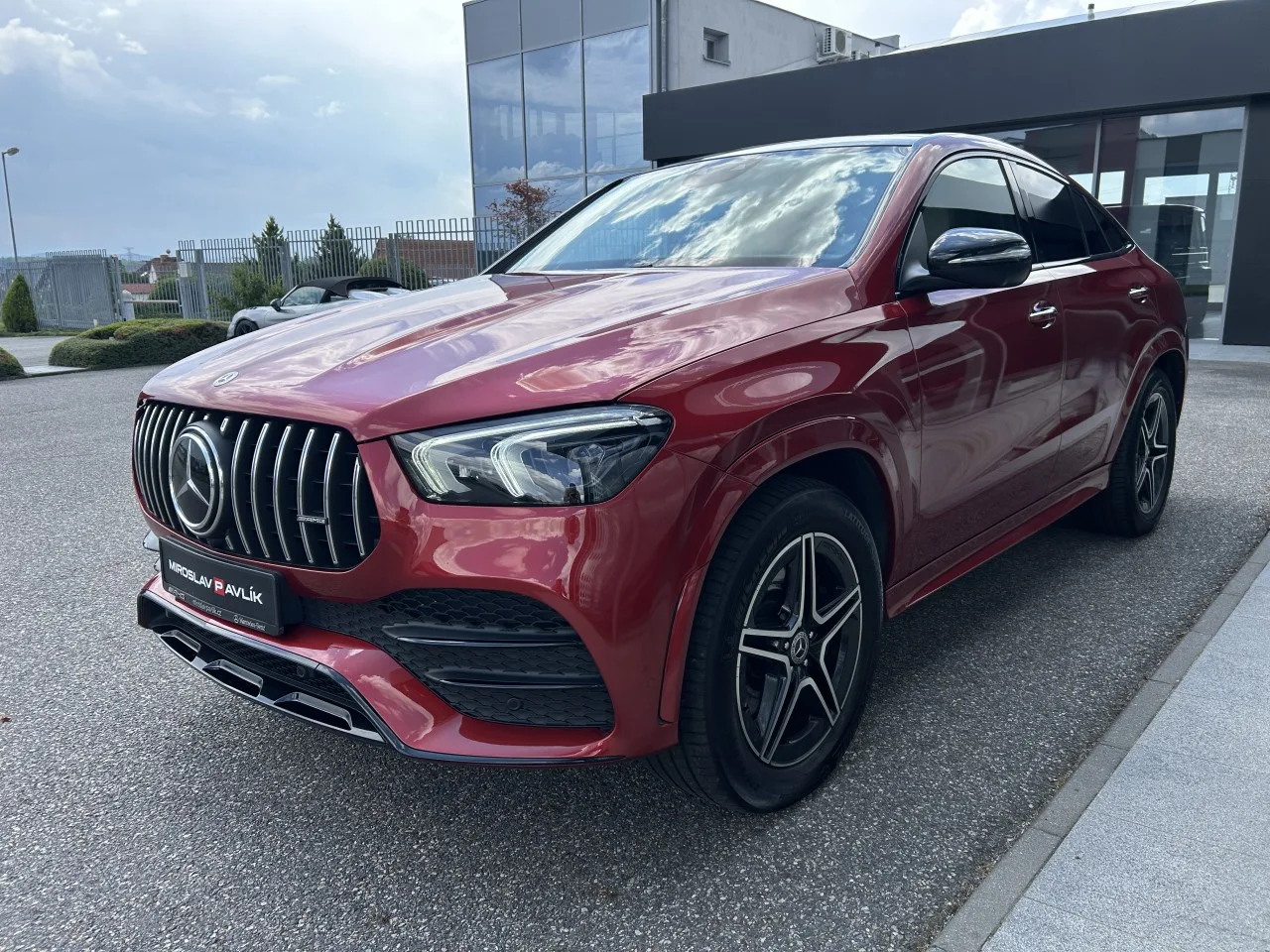 2022 Mercedes-Benz GLE 400 d 4MATIC, Coupé, AMG Line offered by a specialist dealer in Písek, Czechia, photo 3 of 36