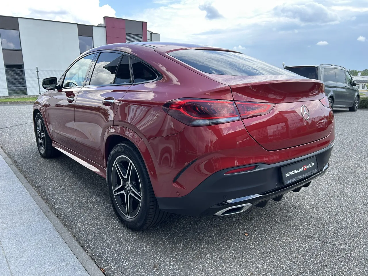 2022 Mercedes-Benz GLE 400 d 4MATIC, Coupé, AMG Line offered by a specialist dealer in Písek, Czechia, photo 7 of 36