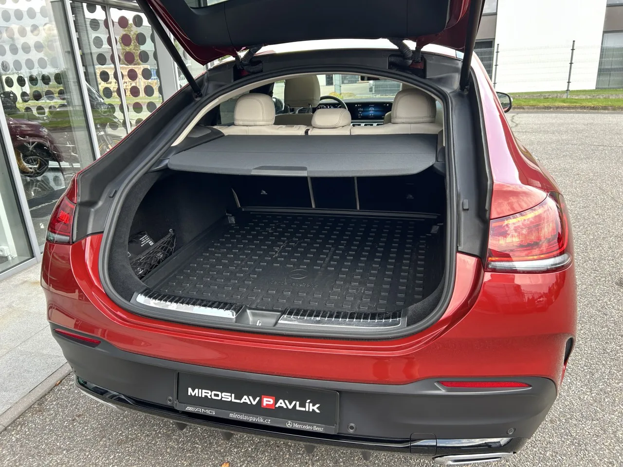 2022 Mercedes-Benz GLE 400 d 4MATIC, Coupé, AMG Line offered by a specialist dealer in Písek, Czechia, photo 34 of 36