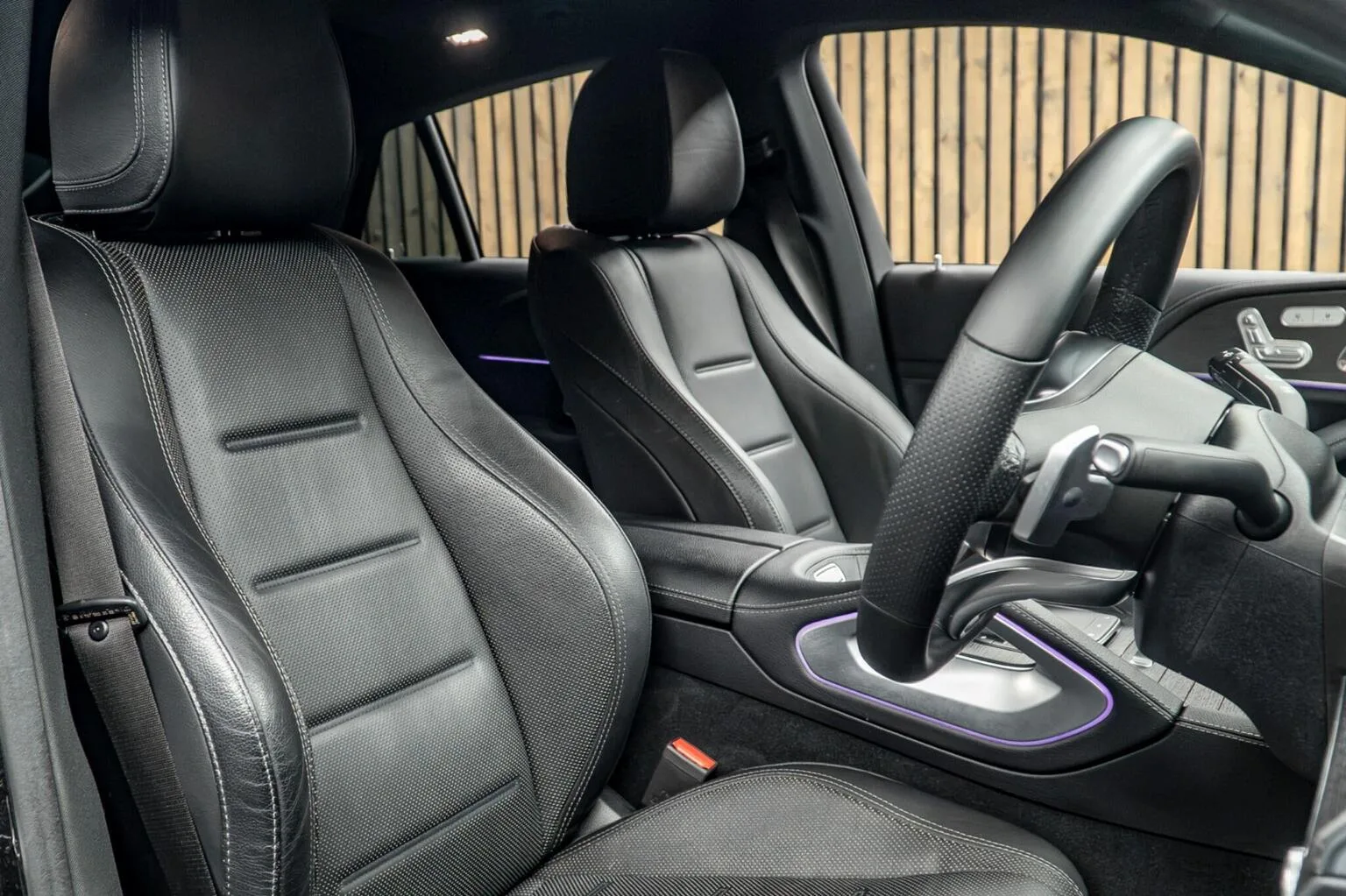 2022 Mercedes-Benz GLE 400 d Coupé AMG Line, 2/30