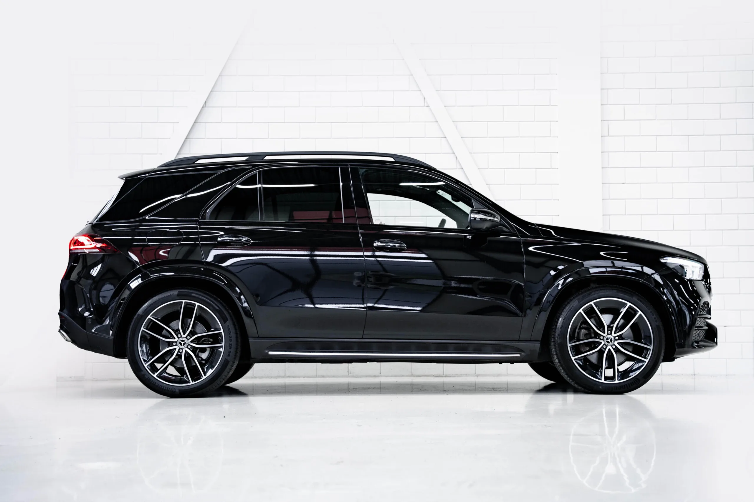 2022 Mercedes-Benz GLE 580 AMG Line, 2/30