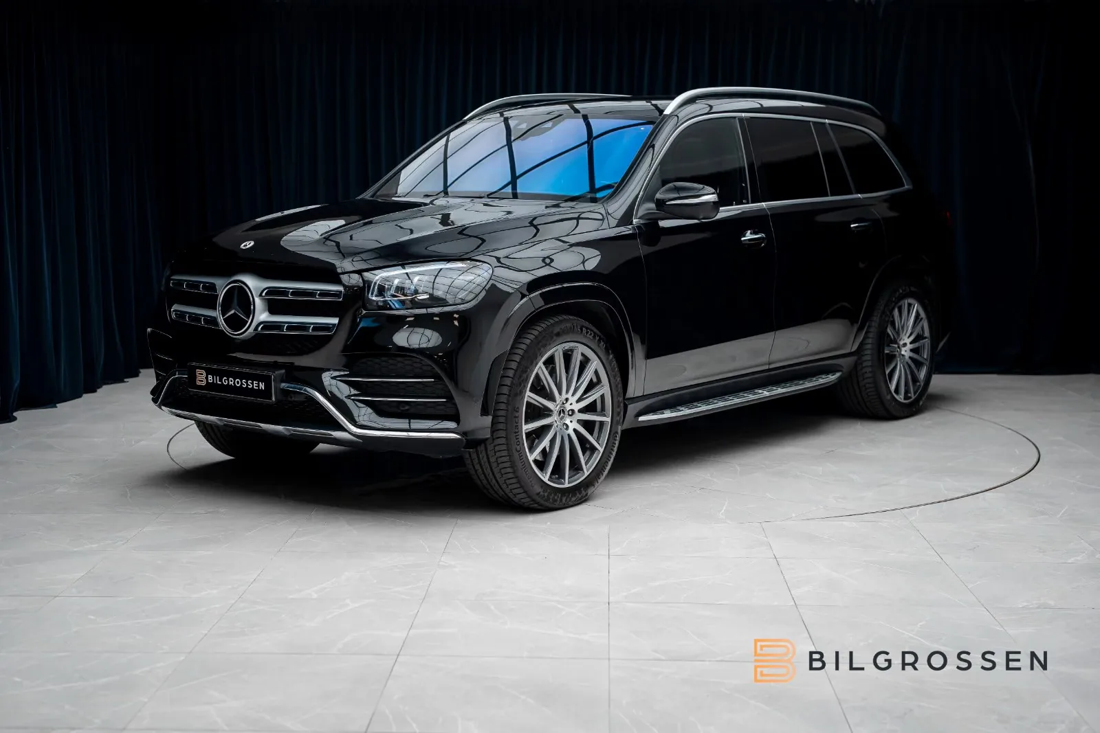 2022 Mercedes-Benz GLS 580 4MATIC, AMG Line proposée par un concessionnaire spécialisé à Täby, Suède, photo principale