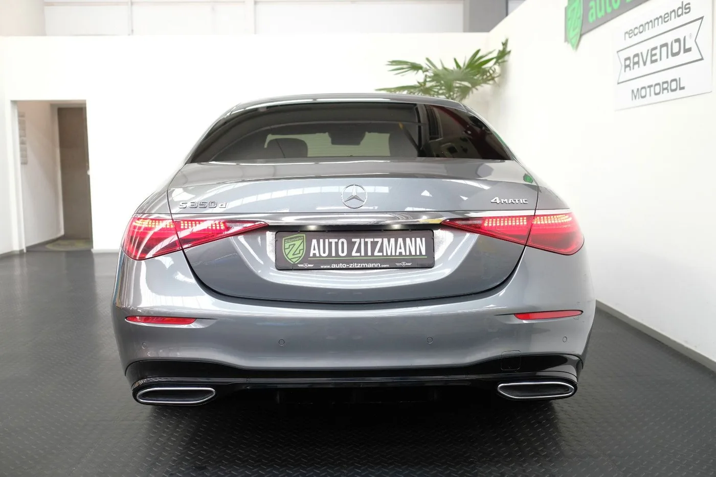 2022 Mercedes-Benz S 350 d 4MATIC, long offered by a specialist dealer in Nuremberg, Germany, photo 7 of 15