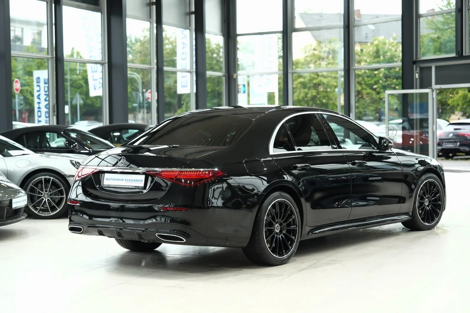 2022 Mercedes-Benz S 400 d 4MATIC, AMG Line, 2/23