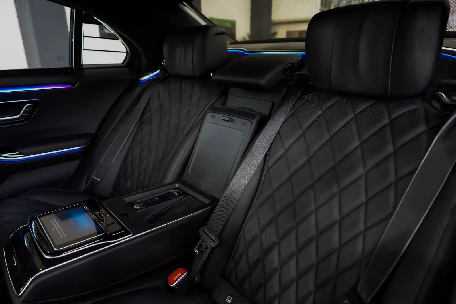 2022 Mercedes-Benz S 500 4MATIC, AMG Line, 14/30