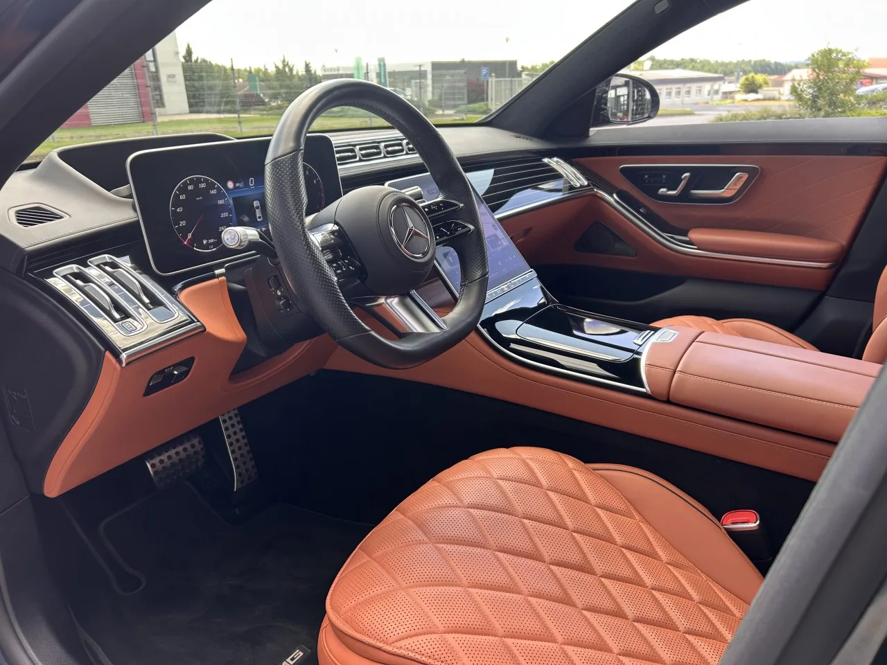 2022 Mercedes-Benz S 580 4MATIC, long proposée par un concessionnaire spécialisé à Písek, Tchéquie, photo 9 sur 40