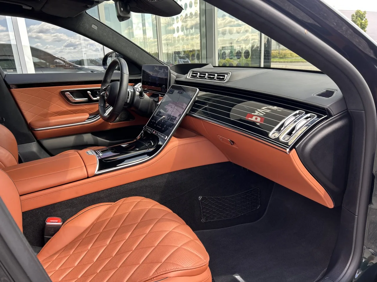 2022 Mercedes-Benz S 580 4MATIC, long proposée par un concessionnaire spécialisé à Písek, Tchéquie, photo 10 sur 40