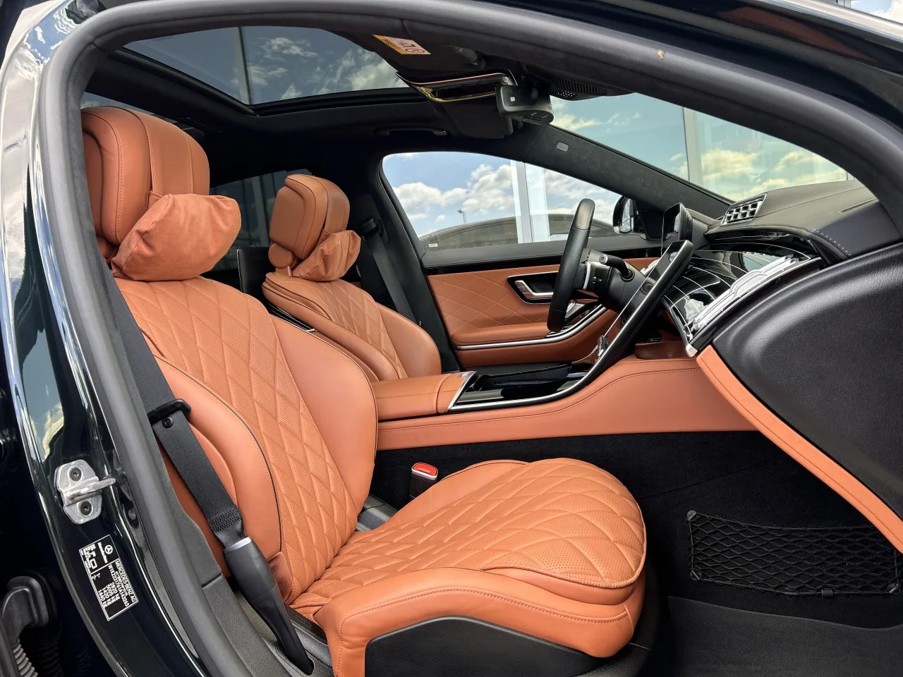 2022 Mercedes-Benz S 580 4MATIC, long proposée par un concessionnaire spécialisé à Písek, Tchéquie, photo 12 sur 40