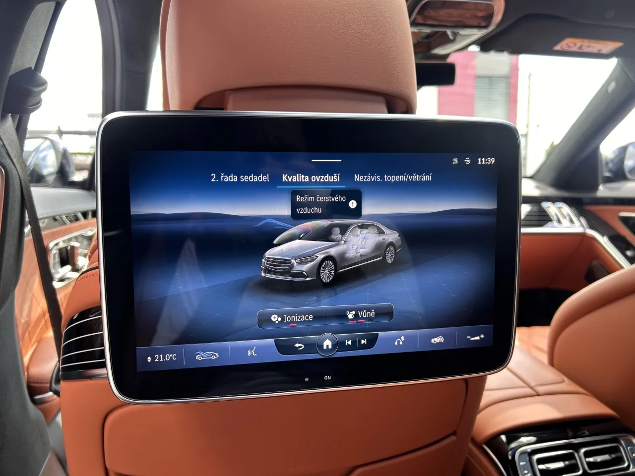2022 Mercedes-Benz S 580 4MATIC, long proposée par un concessionnaire spécialisé à Písek, Tchéquie, photo 35 sur 40