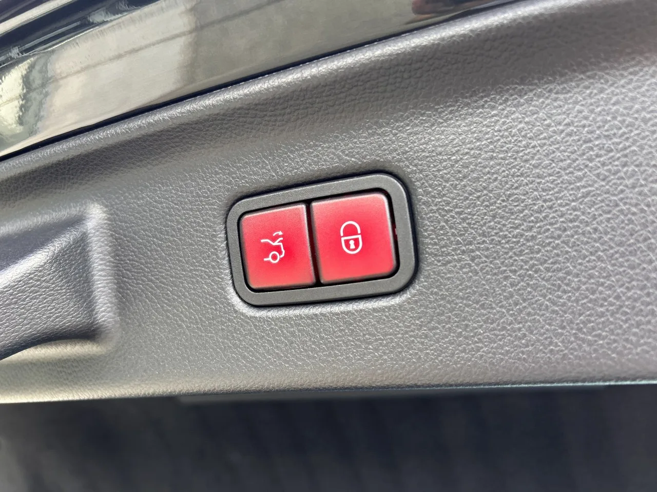 2022 Mercedes-Benz S 580 4MATIC, long proposée par un concessionnaire spécialisé à Písek, Tchéquie, photo 39 sur 40
