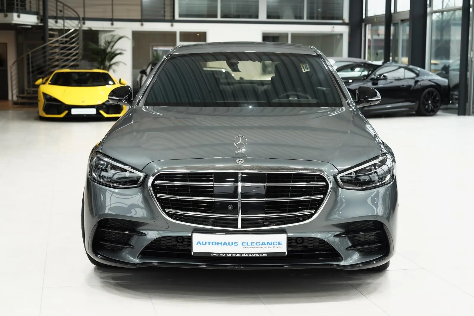 2022 Mercedes-Benz S 580 e 4MATIC, AMG Line, 4/22