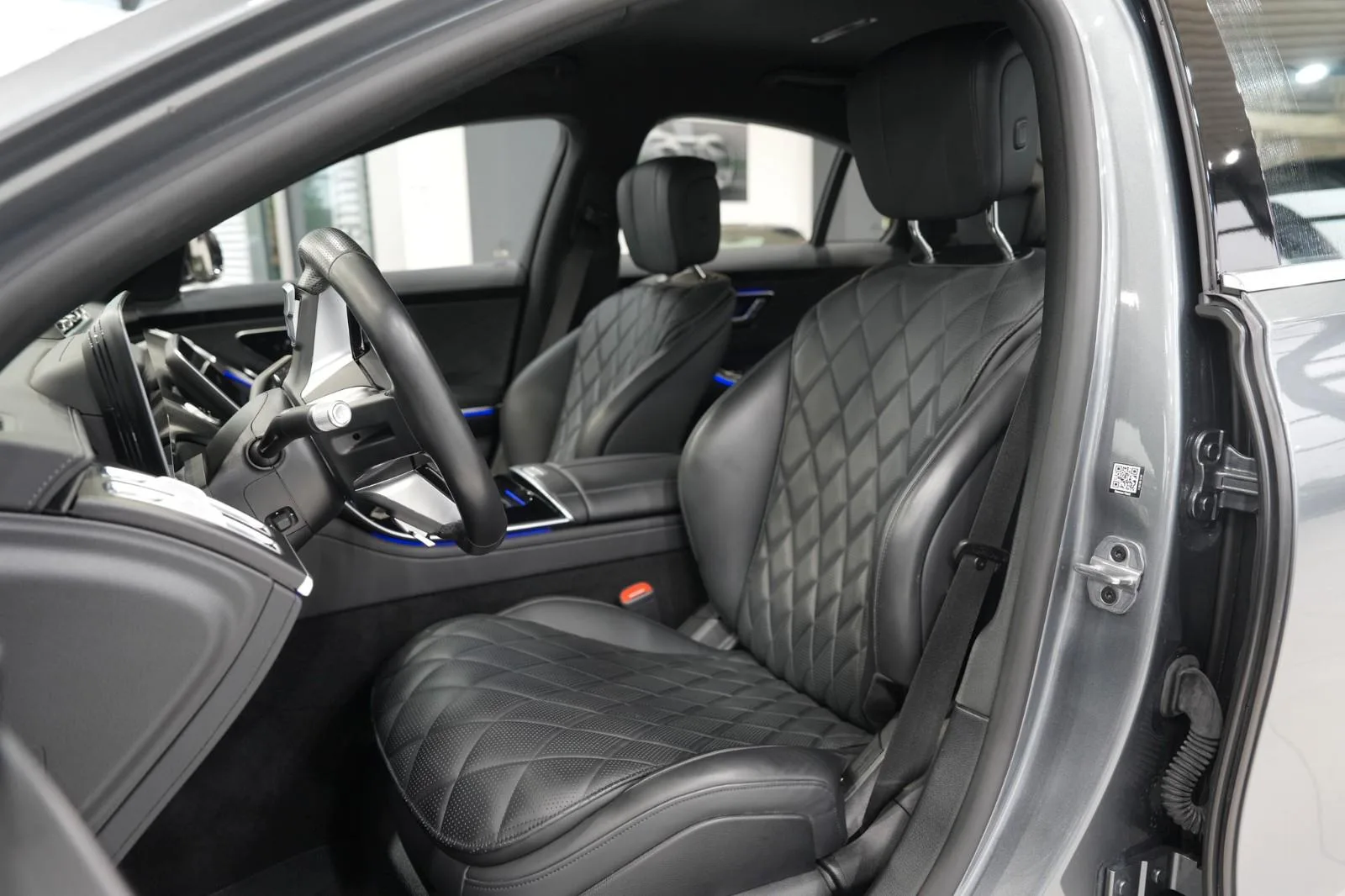2022 Mercedes-Benz S 580 e 4MATIC, AMG Line, 11/22