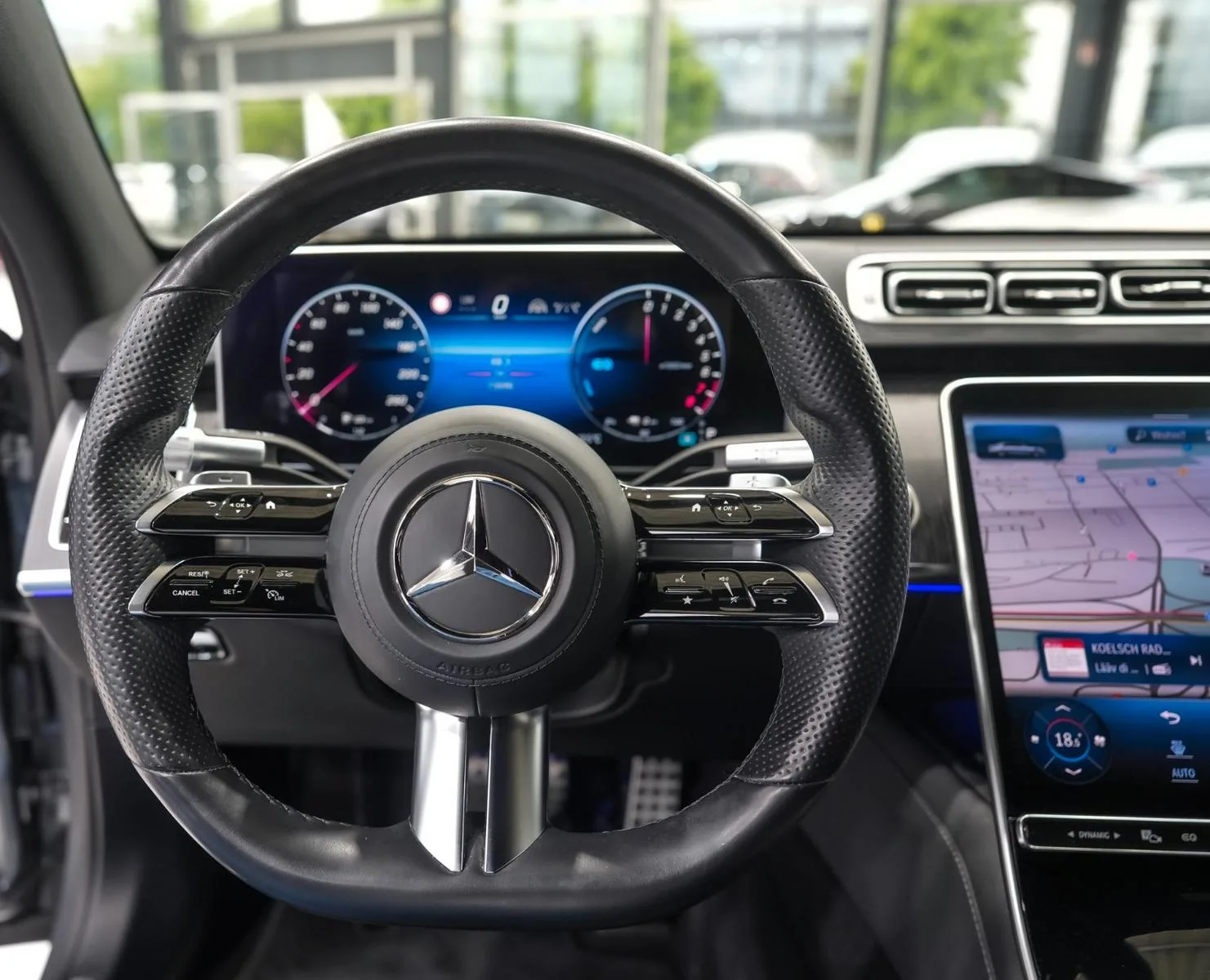 2022 Mercedes-Benz S 580 e 4MATIC, AMG Line, 16/22