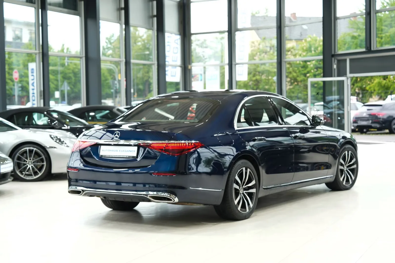 2022 Mercedes-Benz S 580 e, 2/18