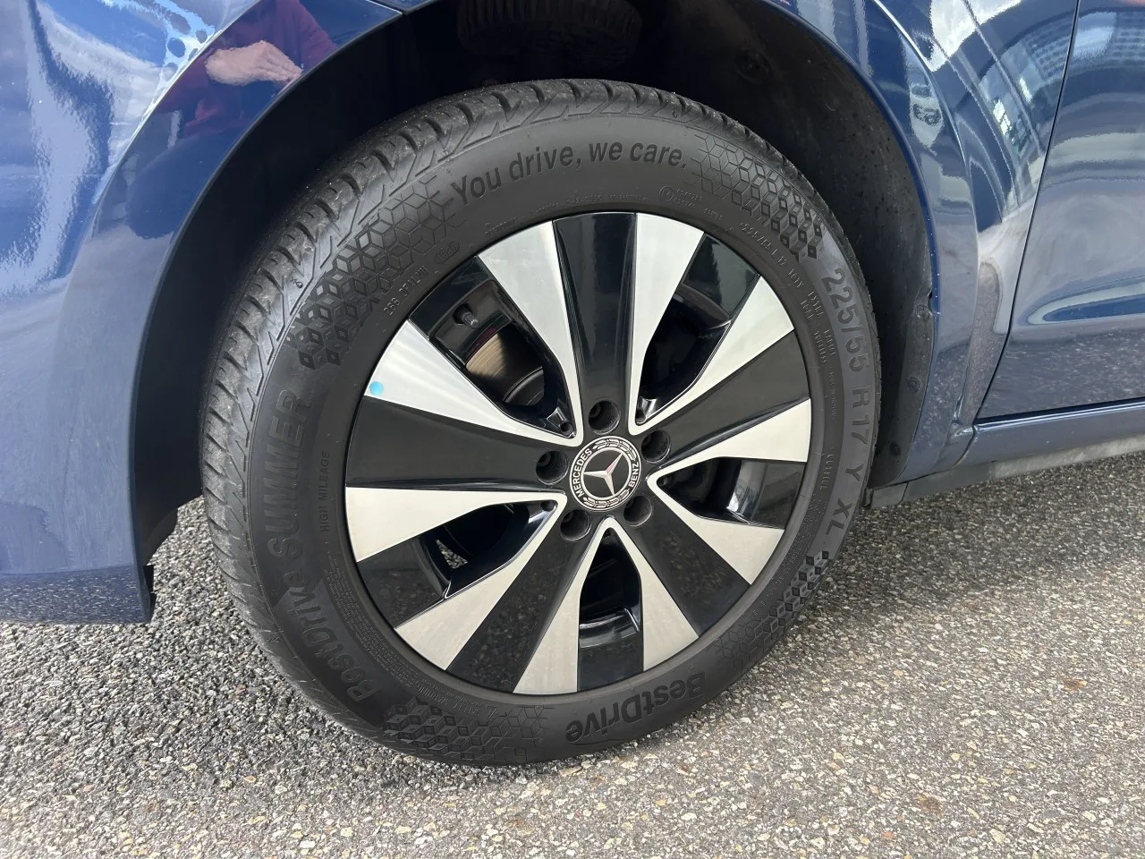 2022 Mercedes-Benz V 220 d, 9/28