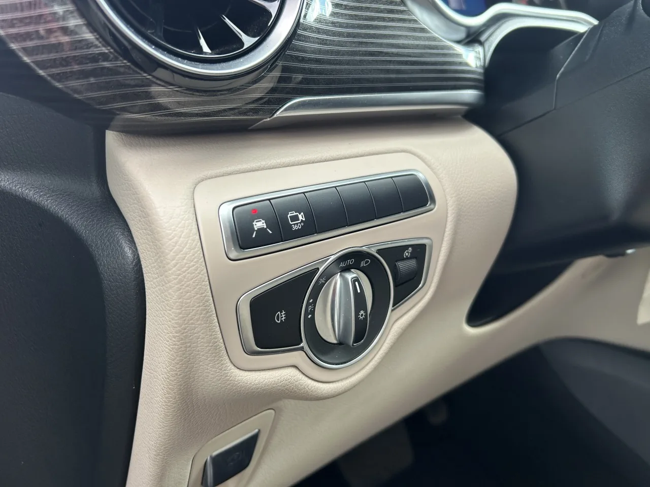 2022 Mercedes-Benz V 220 d, 19/28