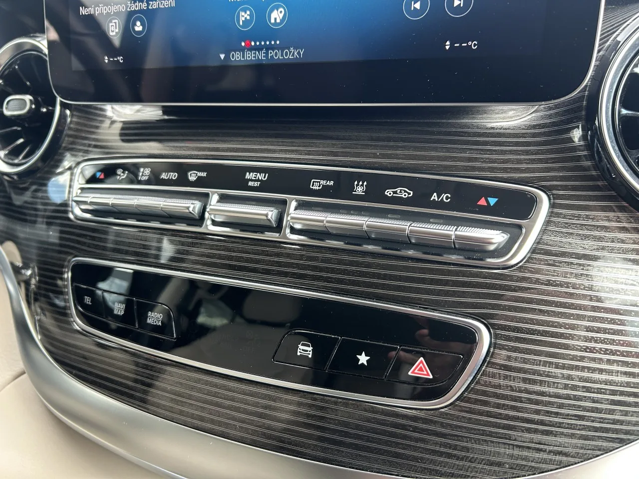 2022 Mercedes-Benz V 220 d, 22/28