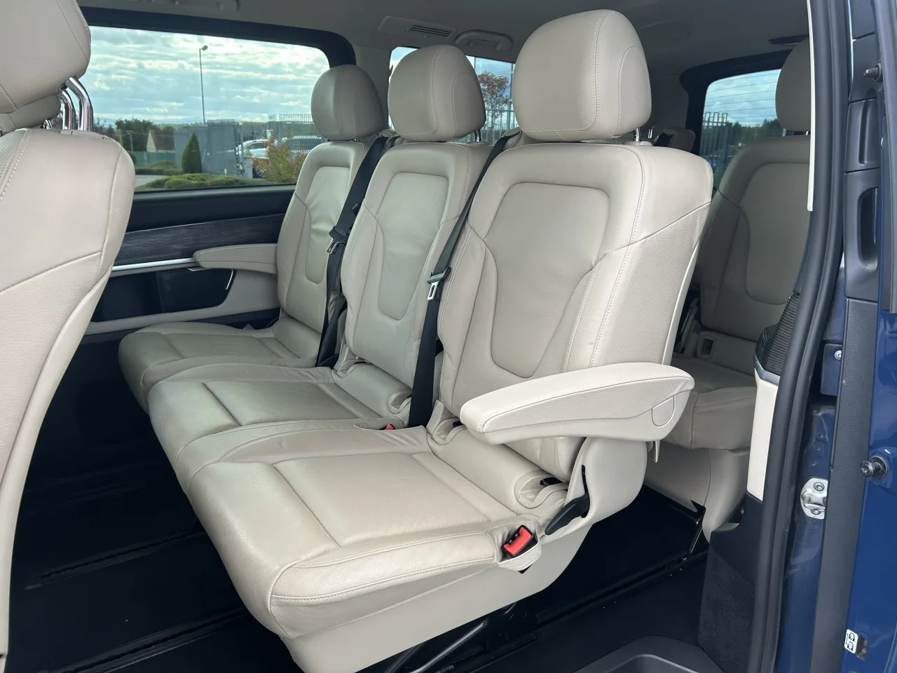 2022 Mercedes-Benz V 220 d, 25/28