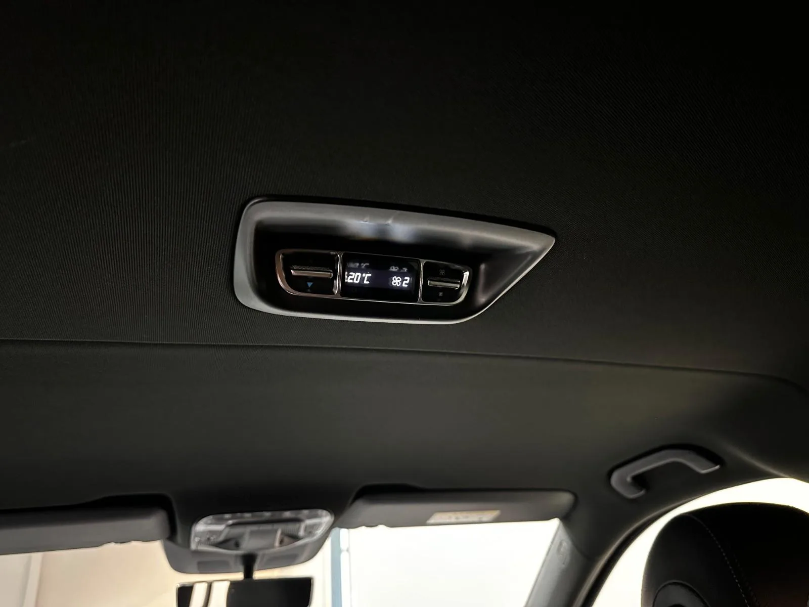 2022 Mercedes-Benz V 300 d 4MATIC, Edition 2021, AMG Line, 16/30