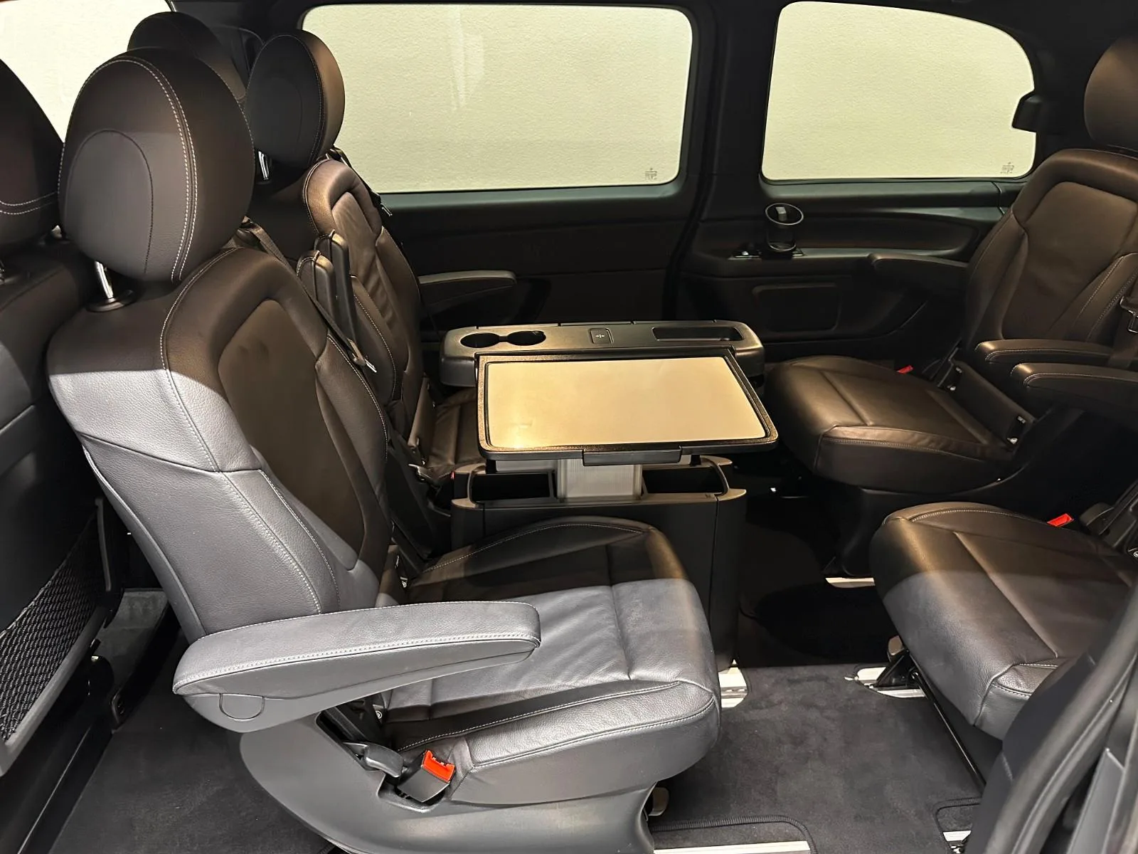 2022 Mercedes-Benz V 300 d 4MATIC, Edition 2021, AMG Line, 17/30