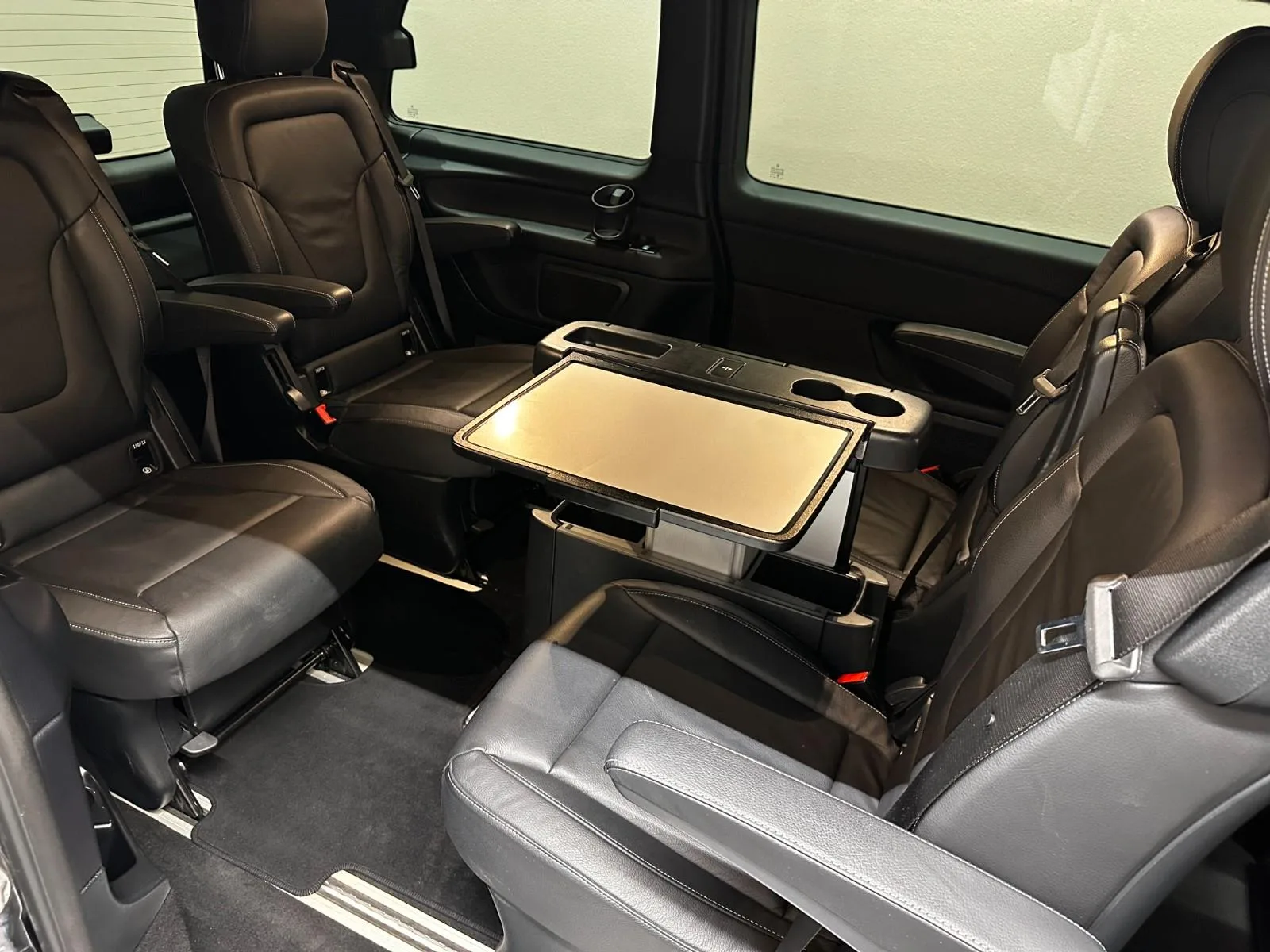 2022 Mercedes-Benz V 300 d 4MATIC, Edition 2021, AMG Line, 22/30