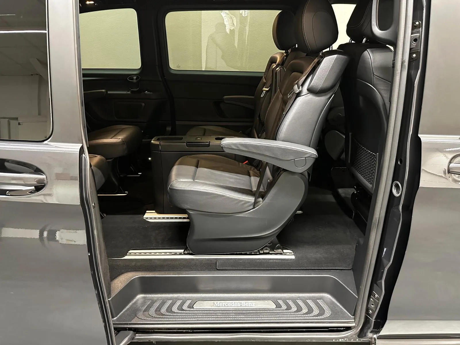 2022 Mercedes-Benz V 300 d 4MATIC, Edition 2021, AMG Line, 24/30