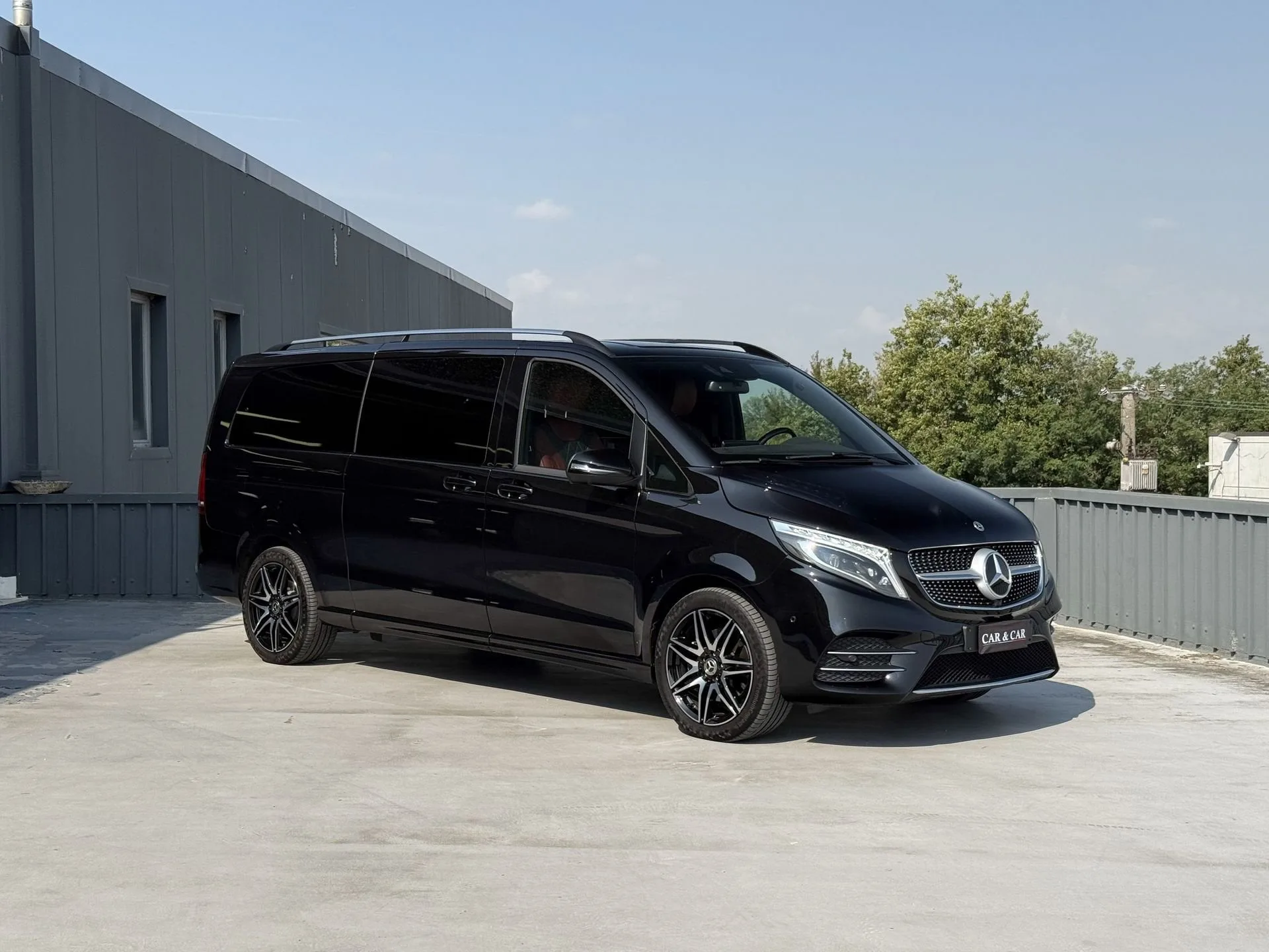 2022 Mercedes-Benz V 300 d Rovelver VIP Royal Full angeboten von einem Fachhändler in Zibido San Giacomo, Italien, Hauptfoto
