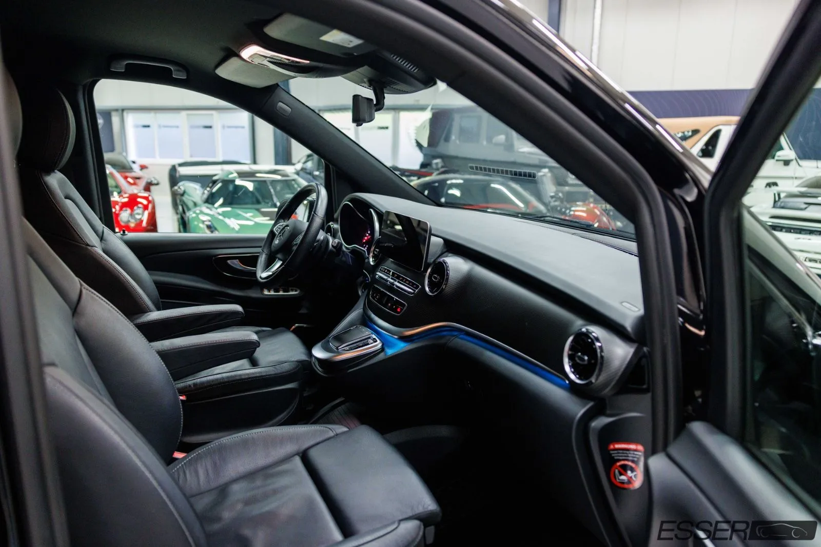 2022 Mercedes-Benz V 300 d, 18/30